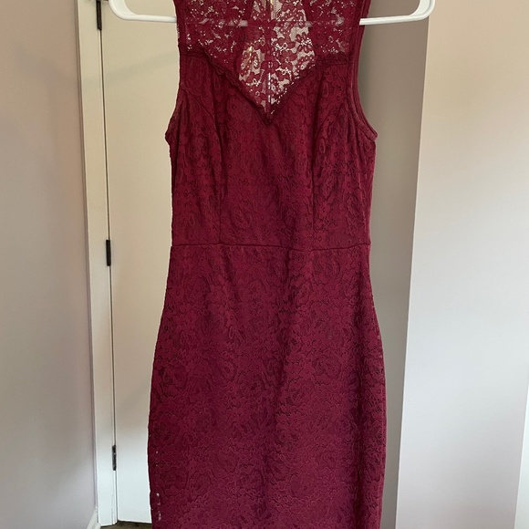 Maroon MIDI lace dress - Picture 1 of 2